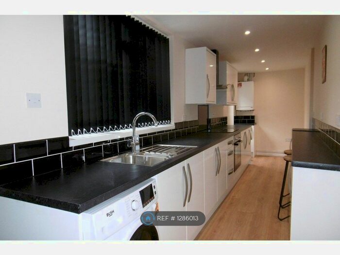 4 Bedroom Terraced House To Rent In Windsor Street, Nottingham NG9