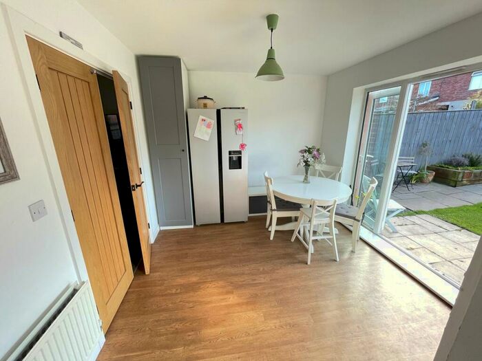 3 Bedroom Detached House For Sale In Rowan Drive, Cleadon Vale, South