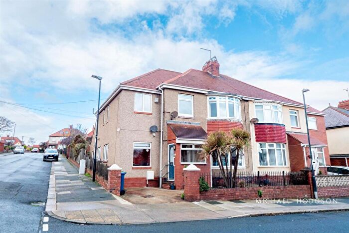 4 Bedroom Semi Detached House For Sale In Westcliffe Road, Seaburn, Sunderland, SR6