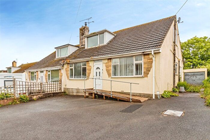 4 Bedroom Bungalow For Sale In Brixham Road, Paignton, Devon, TQ4