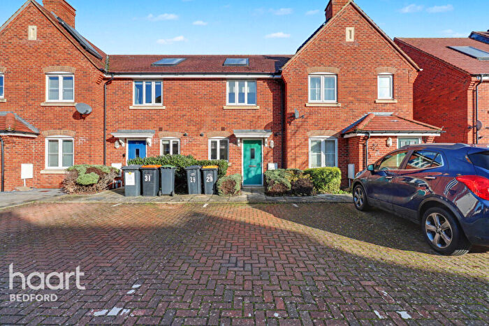 2 Bedroom Terraced House To Rent In Sherwood Close, Bedford, MK43