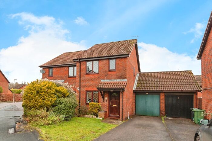 2 Bedroom Semi-Detached House For Sale In Balmoral Way, Basingstoke, Hampshire, RG22