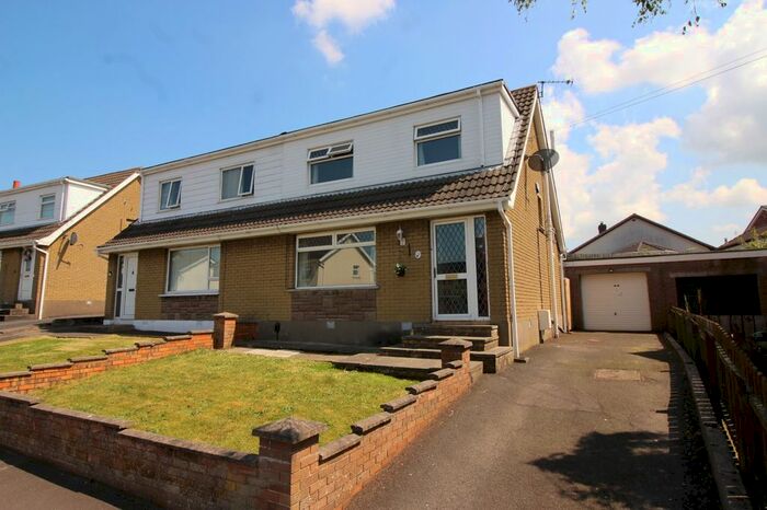 3 Bedroom Semi-Detached House For Sale In Richmond Avenue, Lisburn, County Antrim, BT28