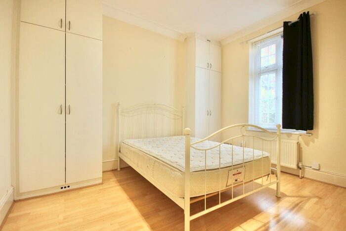 2 Bedroom Flat To Rent In Finchley Road, London, NW11