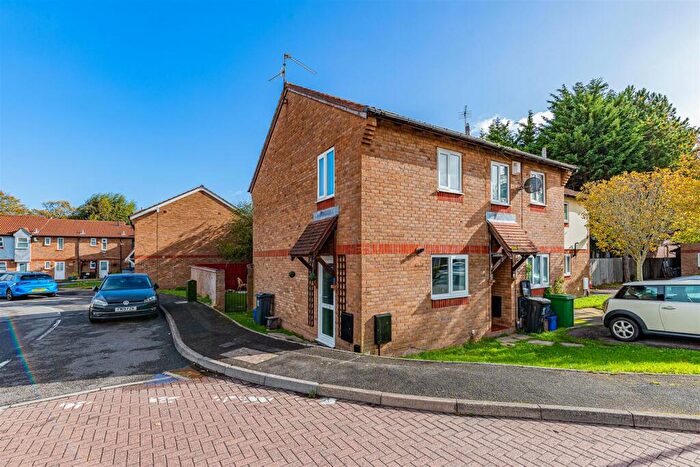 2 Bedroom End Of Terrace House For Sale In Burges Place, City Gardens, Cardiff, CF11
