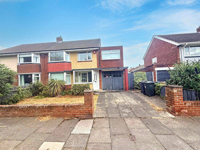 4 Bedroom Semi-Detached House For Sale In Embleton Crescent, North Shields, Tyne And Wear, NE29