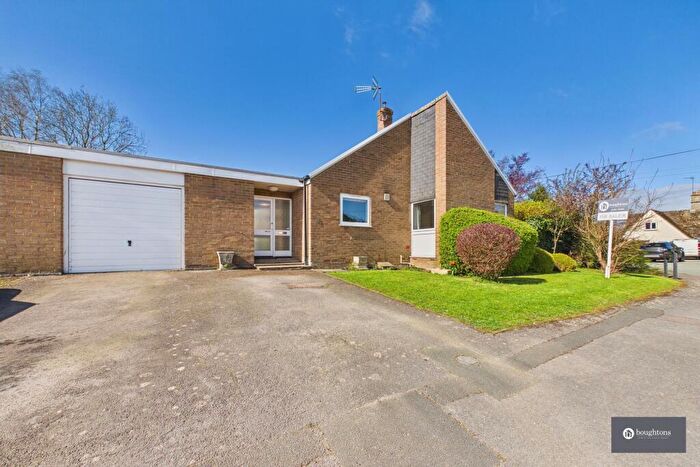 3 Bedroom Detached Bungalow For Sale In Rudgeway, Evenley, NN13