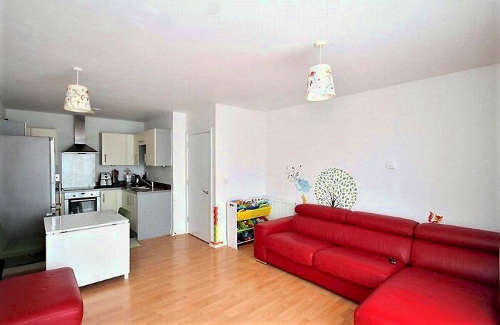 1 Bedroom Flat To Rent In Whitestone Way, Croydon, CR0