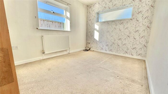 2 Bedroom Bungalow For Sale In Garrick Avenue, Moreton, Wirral, CH46