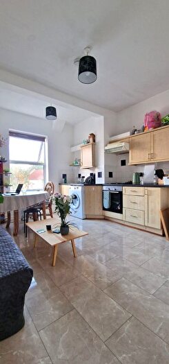 1 Bedroom Flat To Rent In High Road, Leyton, London, E10