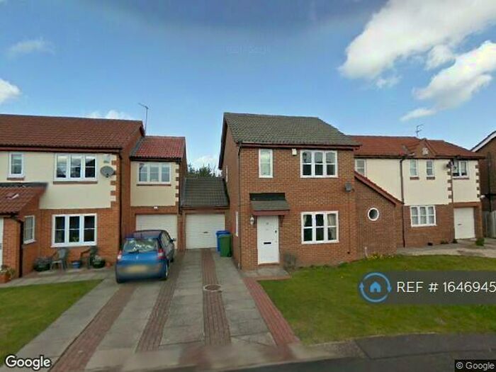 3 Bedroom Semi-Detached House To Rent In Dearham Grove, Cramlington, NE23
