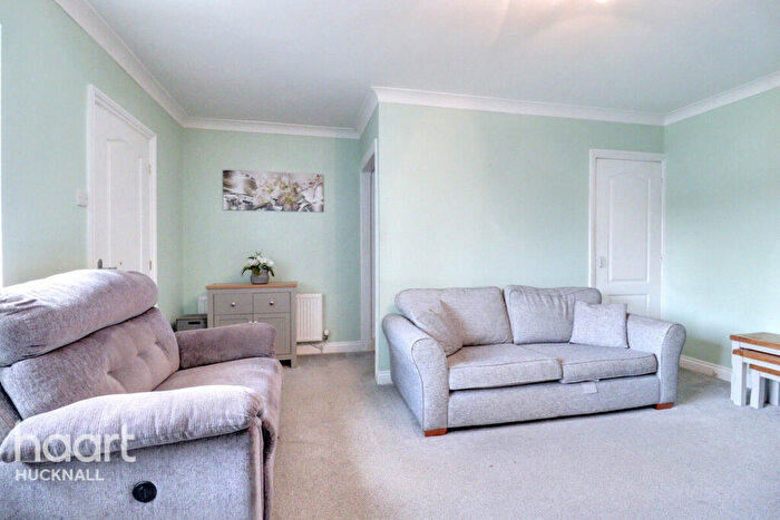 4 Bedroom Semi-Detached House For Sale In Christchurch Road, Nottingham, NG15