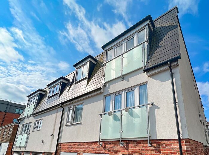 1 Bedroom Flat To Rent In London Road, East Grinstead, RH19