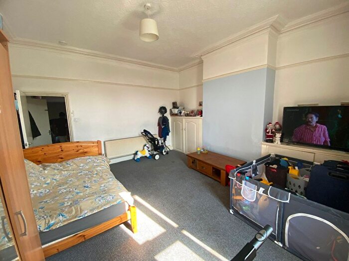 1 Bedroom Flat To Rent In Buxton Road, Stockport, SK7