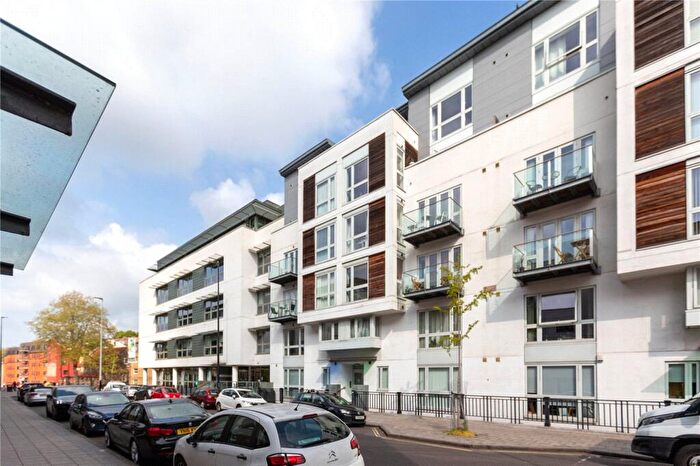 2 Bedroom Apartment For Sale In Deanery Road, City Centre, Bristol, BS1