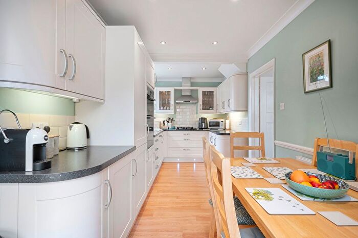 4 Bedroom Detached House For Sale In Cottimore Crescent, Walton-On-Thames, KT12