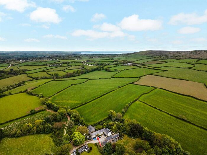 4 Bedroom Barn Conversion For Sale In Delightful And Spacious Barn Conversion, Godolphin Cross, TR13