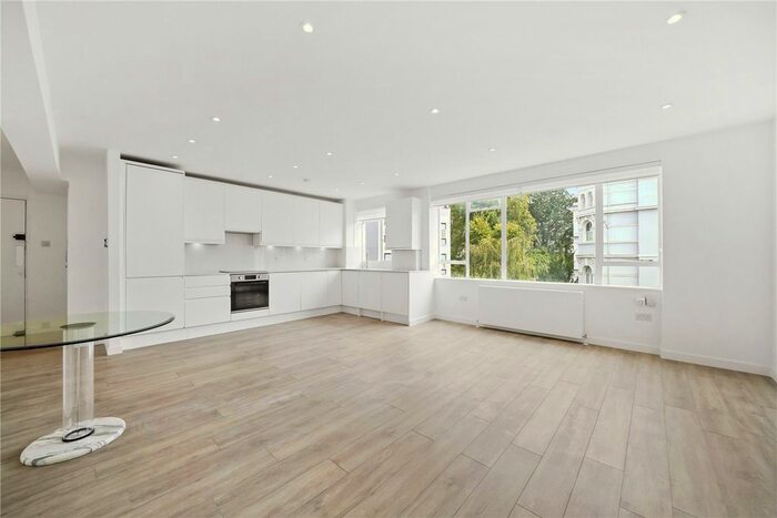 2 Bedroom Flat To Rent In Lansdowne Road, London, W11
