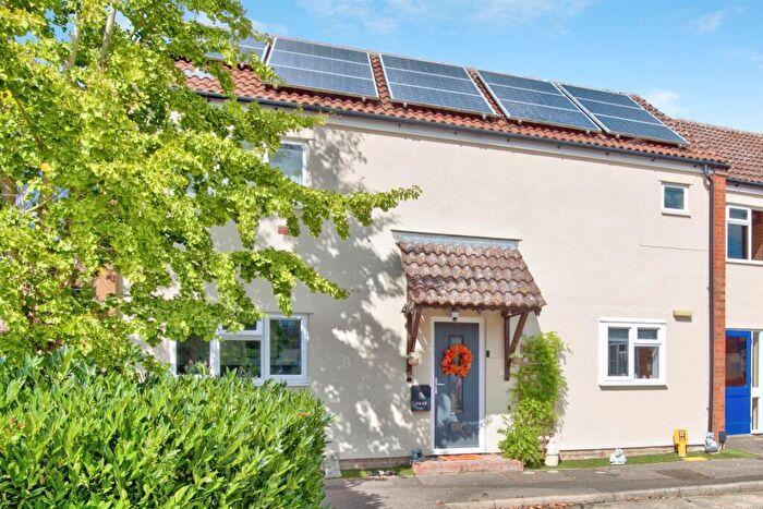 1 Bedroom House For Sale In Heather Close, Layer-De-La-Haye, Colchester, CO2
