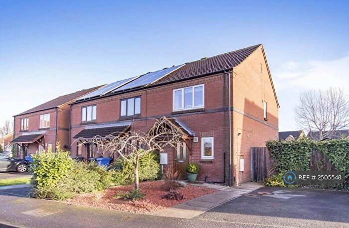 2 Bedroom End Of Terrace House To Rent In Comfrey Close, Littleover, Derby, DE23