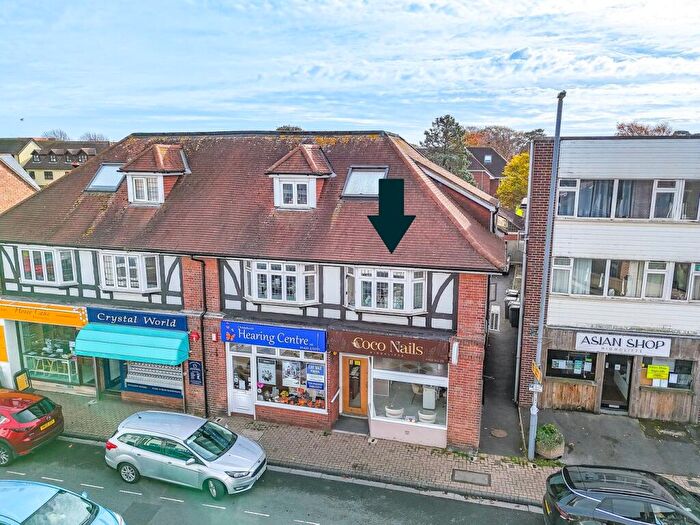 2 Bedroom Apartment For Sale In Lymington Road, Highcliffe, Christchurch, BH23