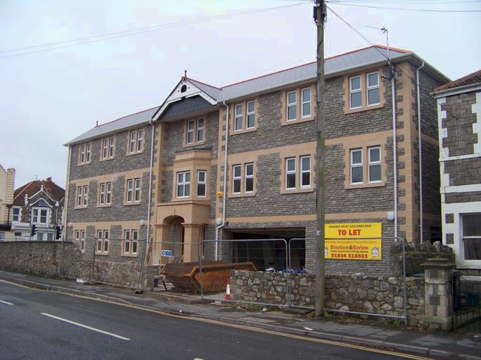 2 Bedroom Flat To Rent In Ashcombe Road, Weston-Super-Mare, BS23