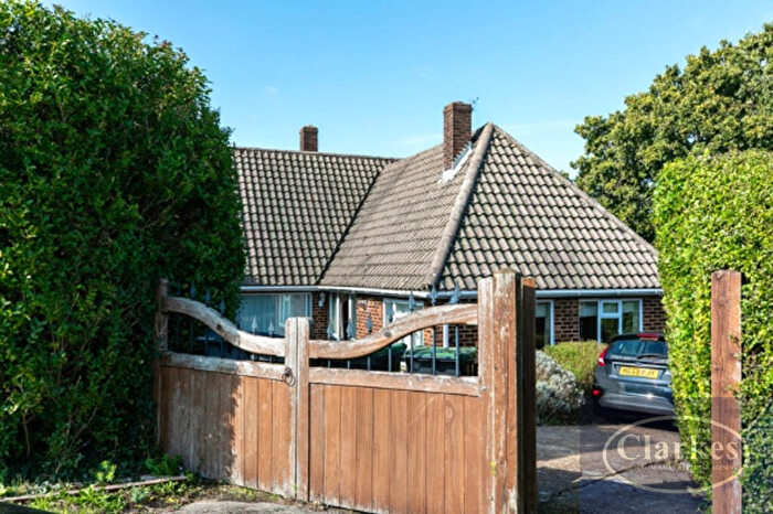 4 Bedroom Detached Bungalow For Sale In Draper Road, Bournemouth, BH11