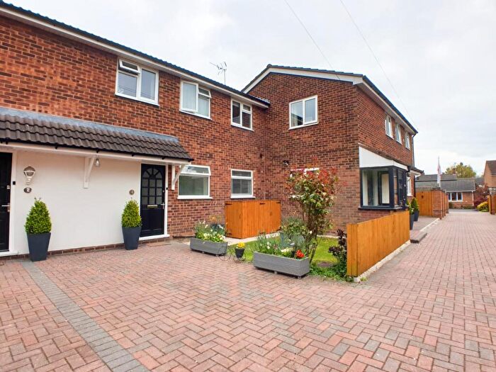 2 Bedroom Maisonette To Rent In Middleton Road, Birmingham, B14