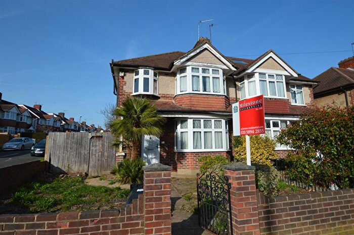 3 Bedroom Semi Detached House For Sale In Whitton Dene, Hounslow, TW3