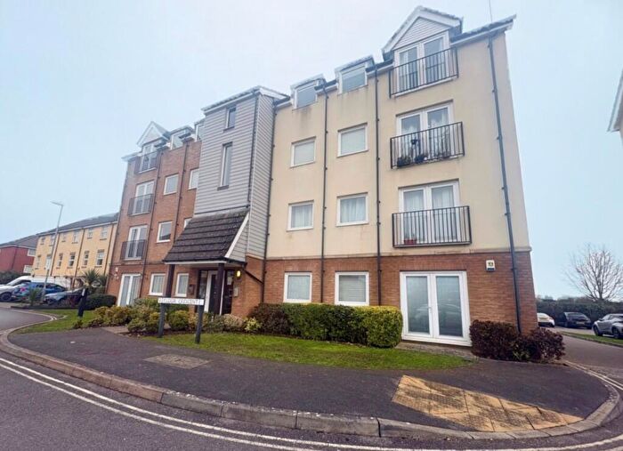 2 Bedroom Flat To Rent In Tudor Crescent, Cosham, PO6