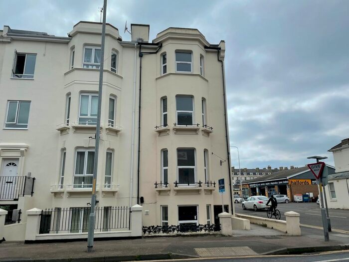 1 Bedroom Flat To Rent In Manor Road, Folkestone, Kent, CT20