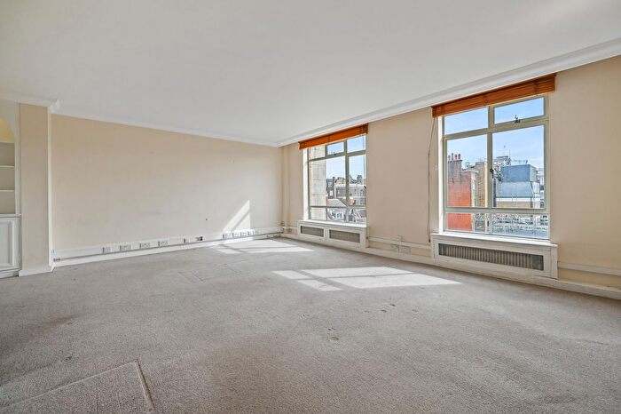 2 Bedroom Flat For Sale In Wimpole Street, Marylebone Village, London, W1G