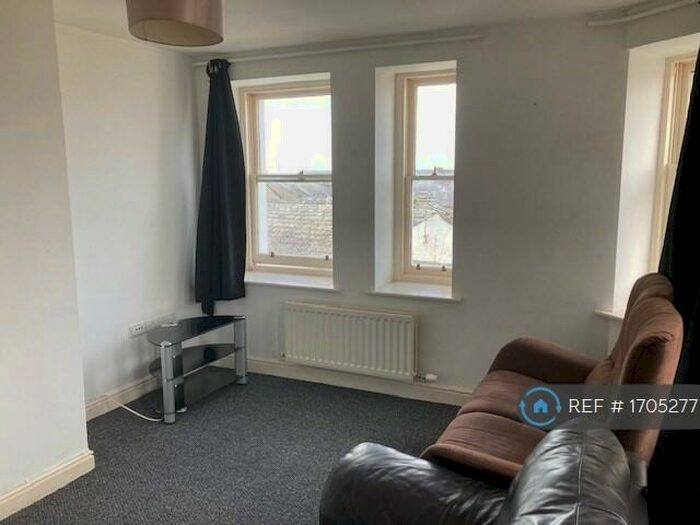 2 Bedroom Flat To Rent In Crosby Street, Maryport, CA15