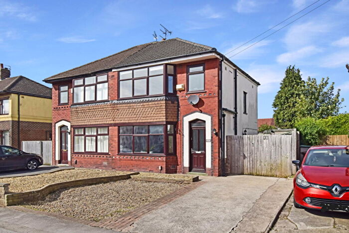 3 Bedroom Semi-Detached House For Sale In Sandringham Avenue, Leyland, PR25