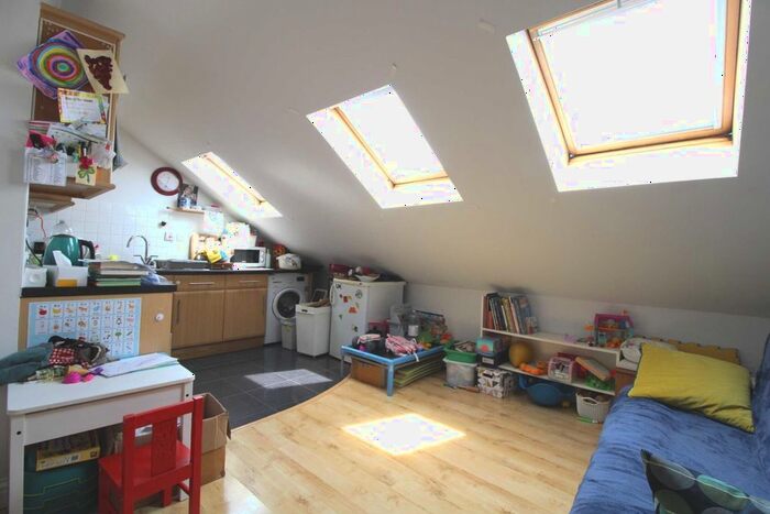 1 Bedroom Flat To Rent In Eccleston Road, London, W13