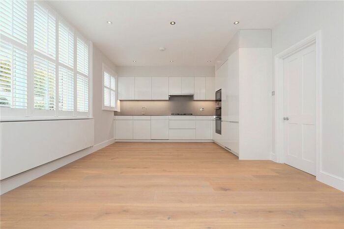 2 Bedroom Mews To Rent In Gloucester Place Mews, Marylebone, London, W1U