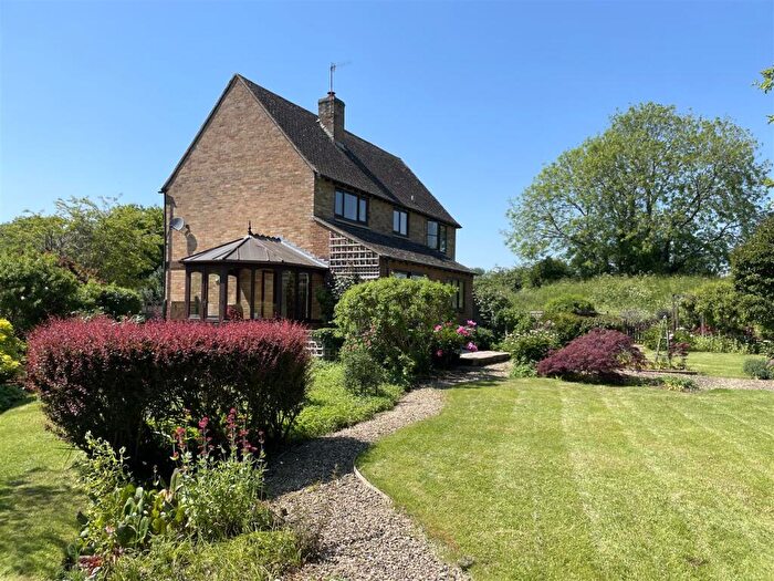 4 Bedroom Detached House For Sale In Mouse Trap Lane, Bourton-On-The-Water, Cheltenham, GL54