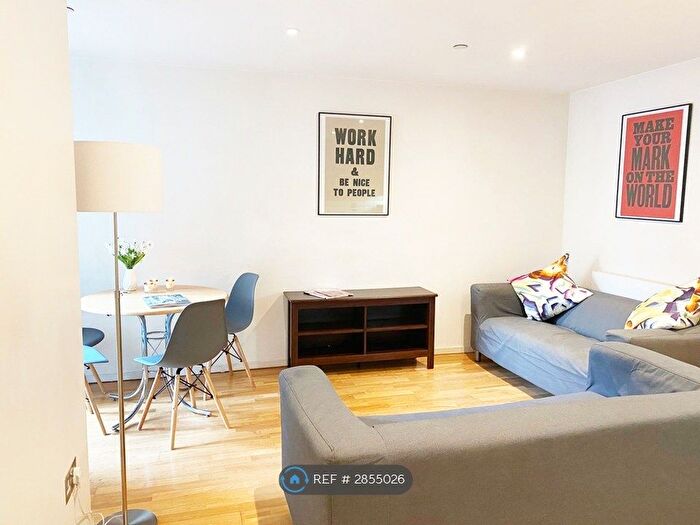 2 Bedroom Flat To Rent In Stonemasons Yard, London, SE5