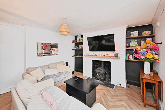 3 Bedroom House For Sale In Arundel Crescent, Plymouth, PL1