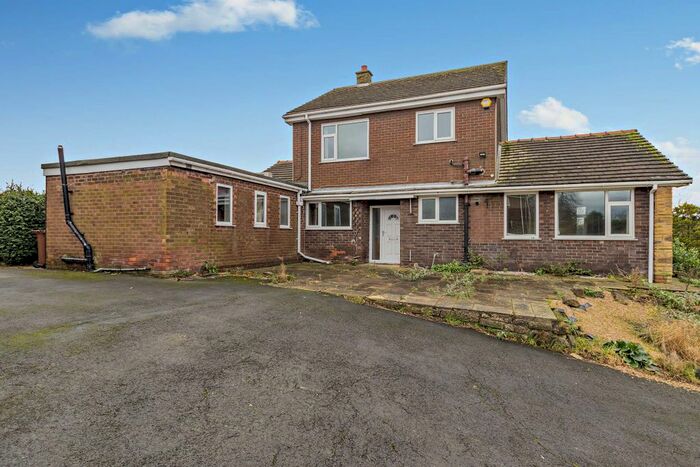 4 Bedroom Detached House For Sale In White Lodge, Chapel Hill, Darrington, Pontefract, WF8
