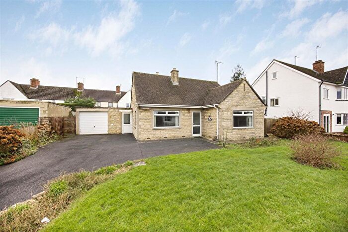 2 Bedroom Detached Bungalow For Sale In Station Road, Bishops Cleeve, Cheltenham, GL52