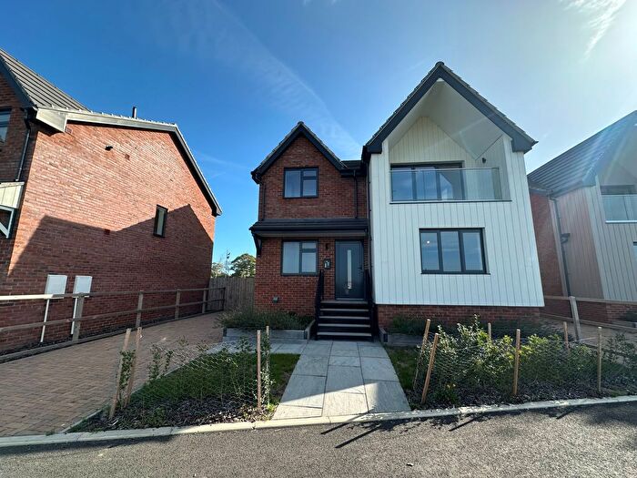 4 Bedroom Detached House To Rent In Marina Quay, Great Yarmouth, NR30