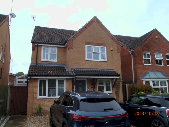 4 Bedroom Detached House To Rent In Sparrow Drive, Stevenage, SG2