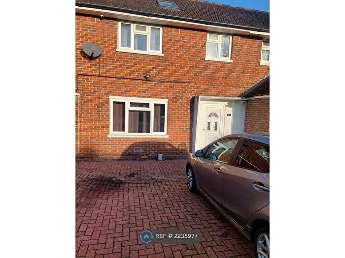 4 Bedroom Semi-Detached House To Rent In Princess Road, Woking, GU22