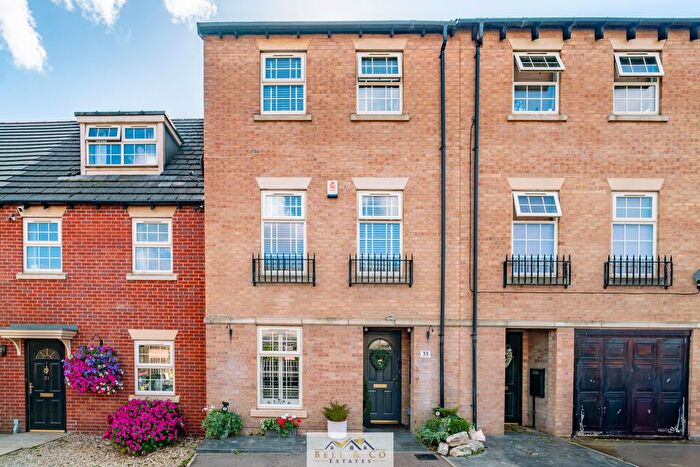 4 Bedroom Town House For Sale In Stockwell Avenue, Kiveton Park, Sheffield, S26