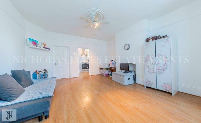 Flat To Rent In St. Marks Road, Enfield, EN1