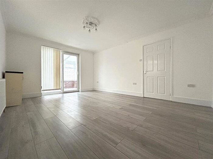 2 Bedroom Detached Bungalow To Rent In Jameson Road, Clacton-On-Sea, CO15
