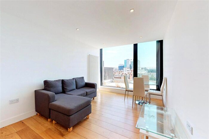 2 Bedroom Flat To Rent In Plumbers Row, Whitechapel, E1