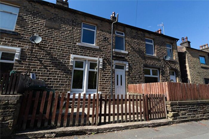 2 Bedroom Terraced House To Rent In Manchester Road, Linthwaite, Huddersfield, West Yorkshire, HD7