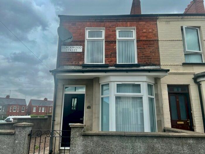 2 Bedroom End Of Terrace House To Rent In Blackwood Street, Belfast, County Antrim, BT7